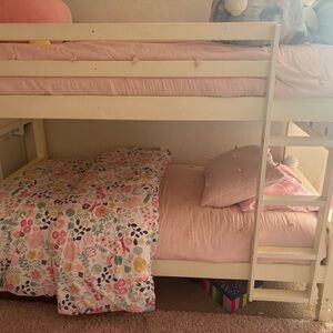 Pottery Barn Kids Sasha’s Garden Twin Duvet Cover. 2 available